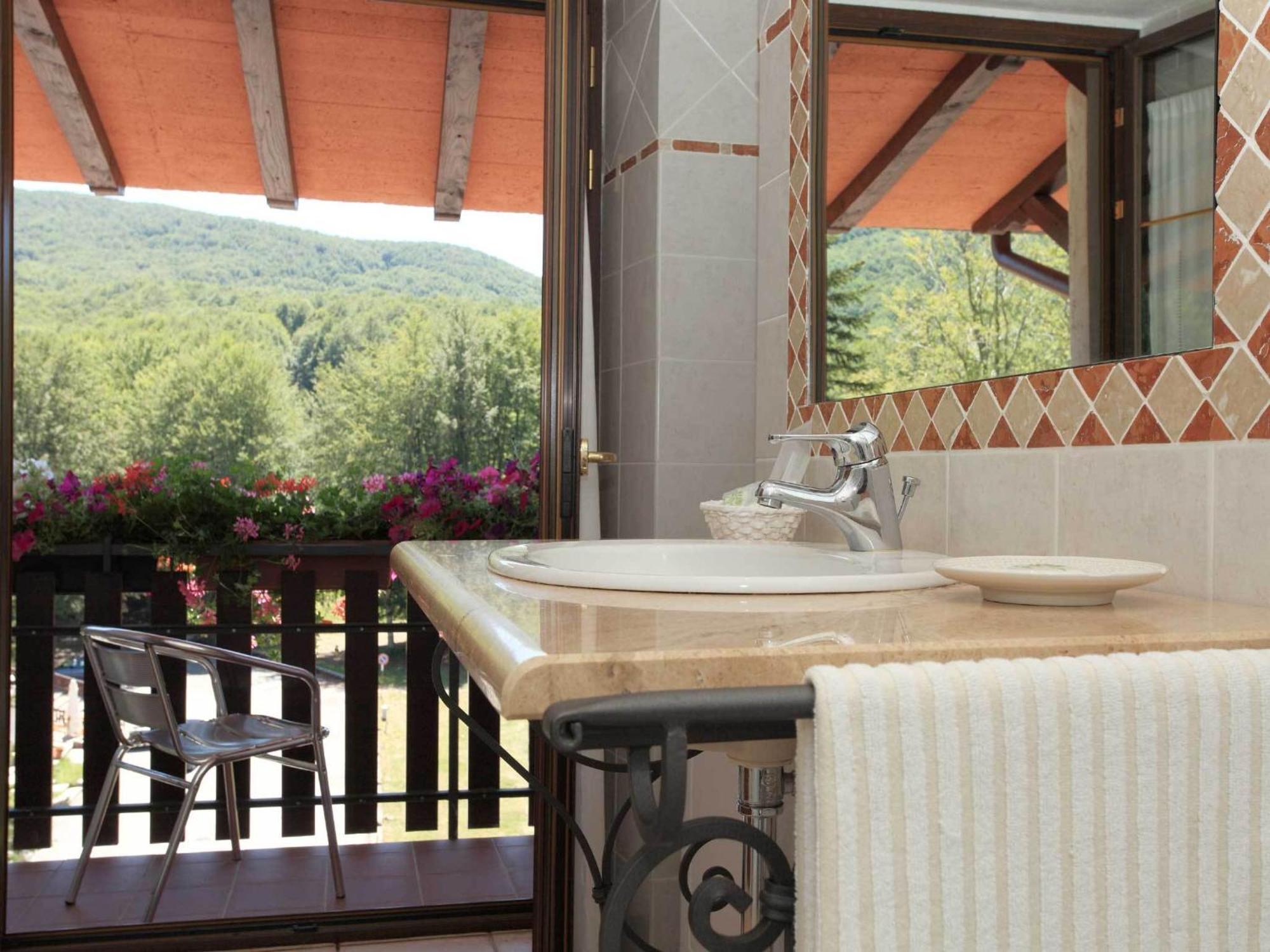 Albergo Le Macinaie - Monte Amiata Кастель-дель-П'яно Екстер'єр фото