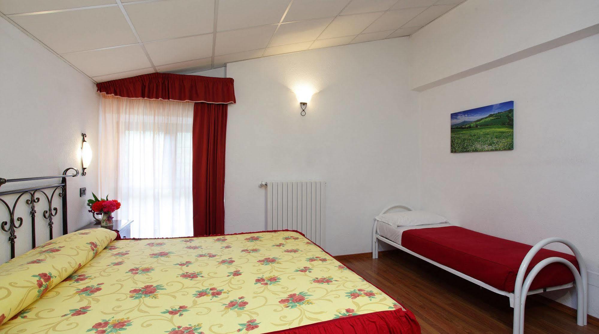Albergo Le Macinaie - Monte Amiata Кастель-дель-П'яно Екстер'єр фото